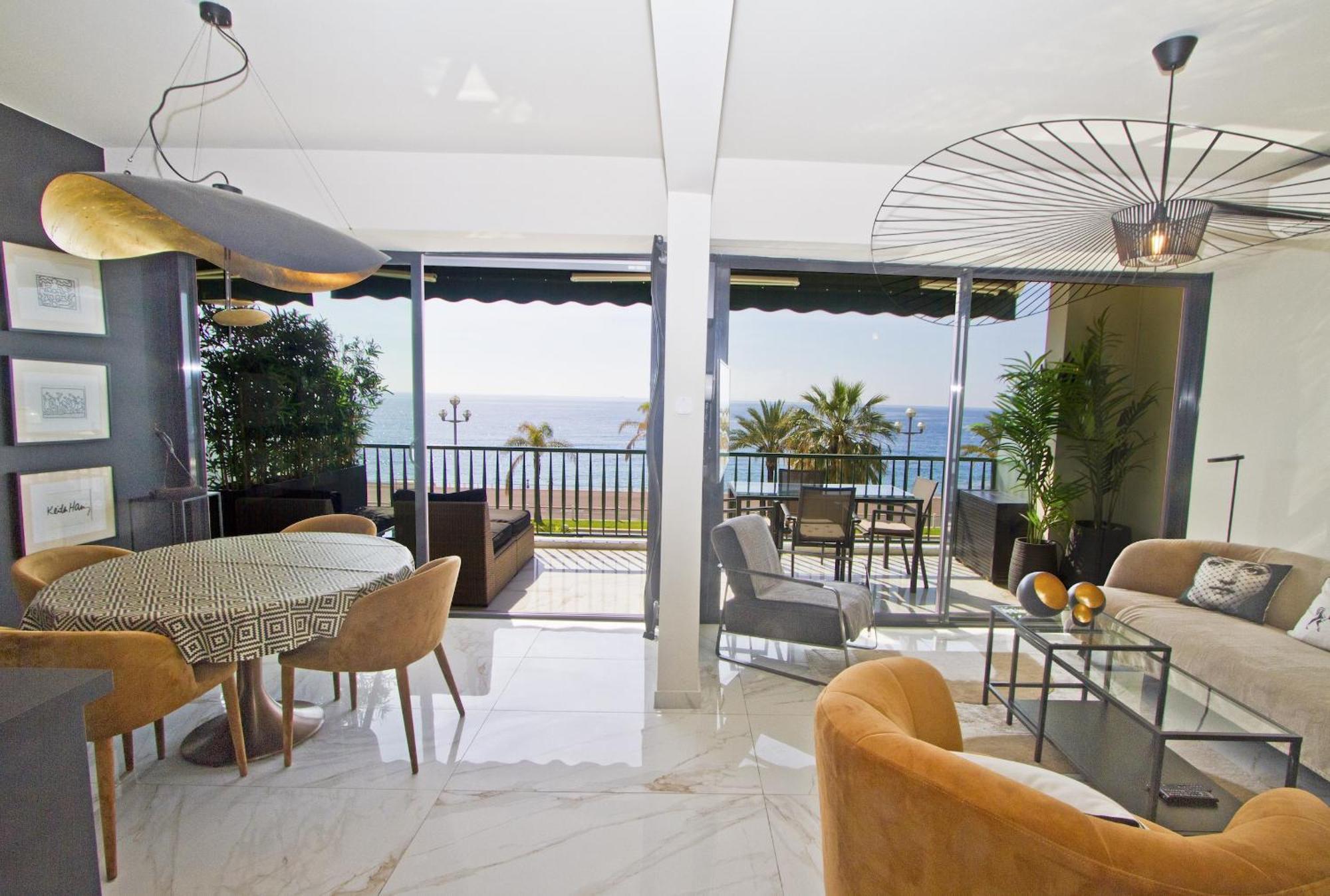 Luxury Flat Beachfront Appartement *